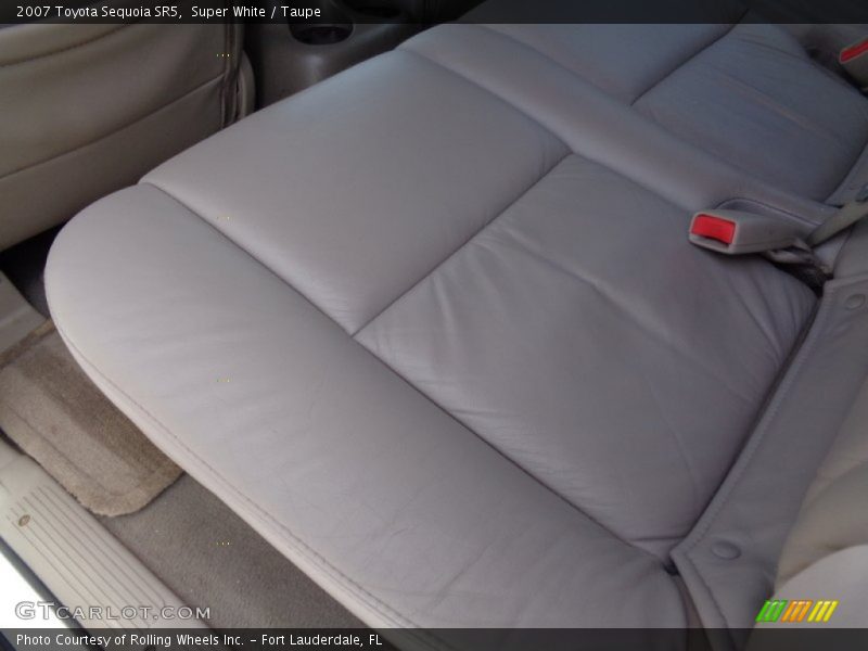 Super White / Taupe 2007 Toyota Sequoia SR5