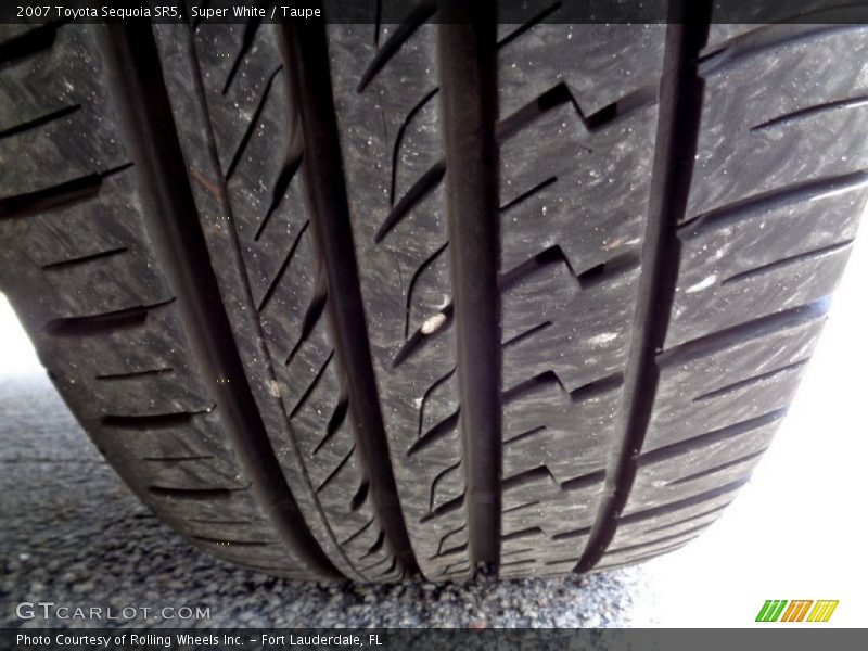 Super White / Taupe 2007 Toyota Sequoia SR5
