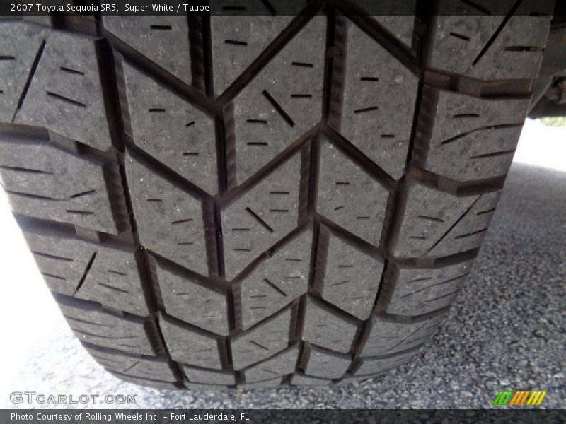 Super White / Taupe 2007 Toyota Sequoia SR5