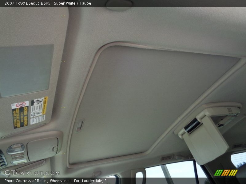 Super White / Taupe 2007 Toyota Sequoia SR5