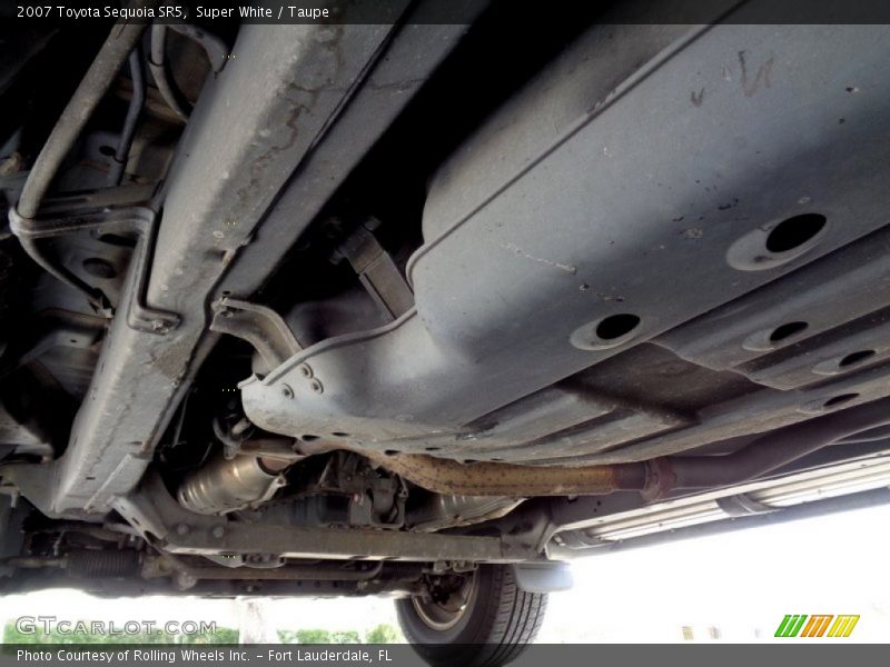 Super White / Taupe 2007 Toyota Sequoia SR5