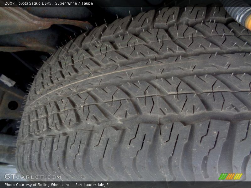 Super White / Taupe 2007 Toyota Sequoia SR5