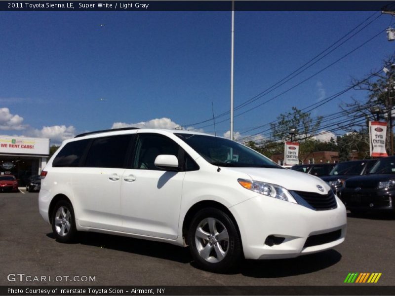 Super White / Light Gray 2011 Toyota Sienna LE