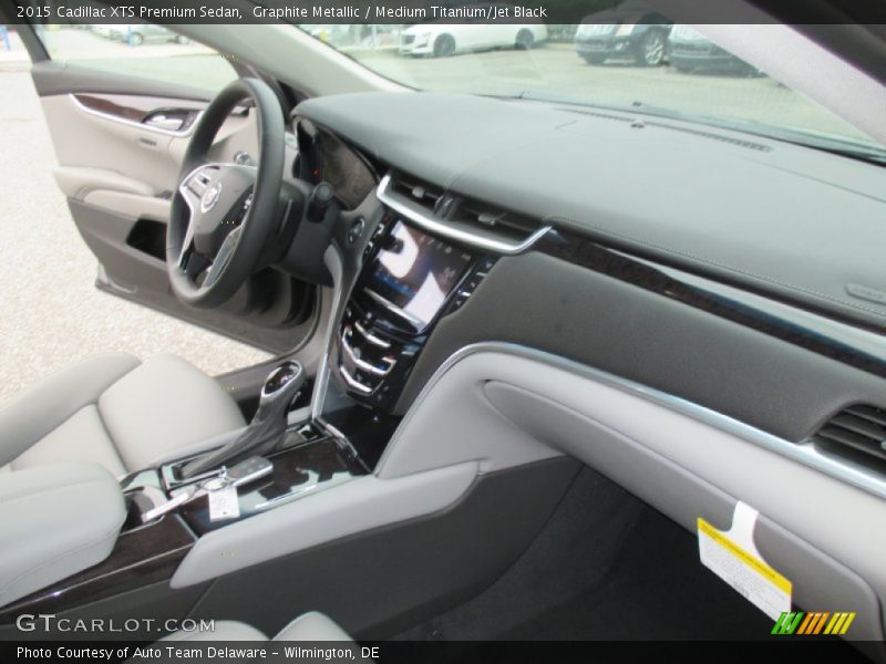 Dashboard of 2015 XTS Premium Sedan