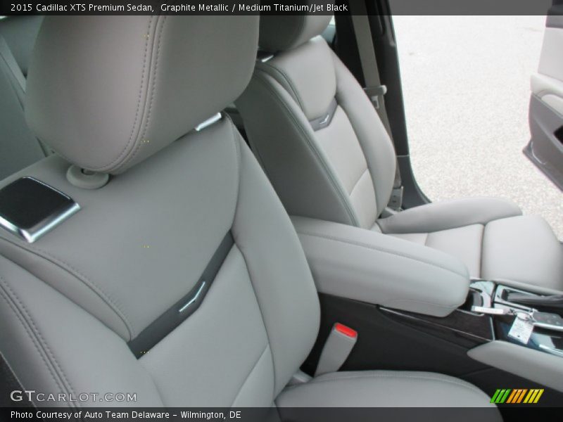 Graphite Metallic / Medium Titanium/Jet Black 2015 Cadillac XTS Premium Sedan