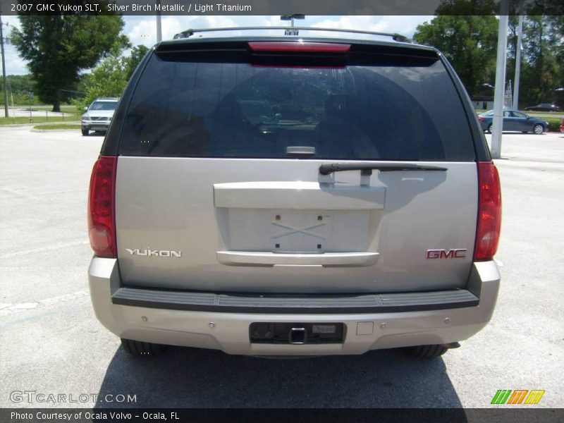 Silver Birch Metallic / Light Titanium 2007 GMC Yukon SLT