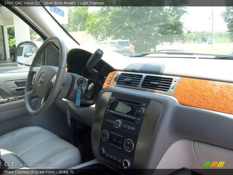 Silver Birch Metallic / Light Titanium 2007 GMC Yukon SLT