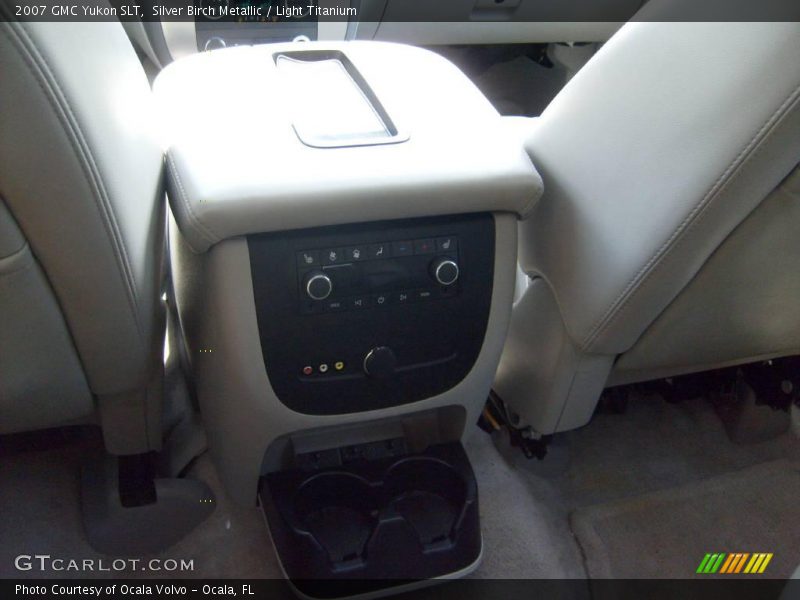 Silver Birch Metallic / Light Titanium 2007 GMC Yukon SLT