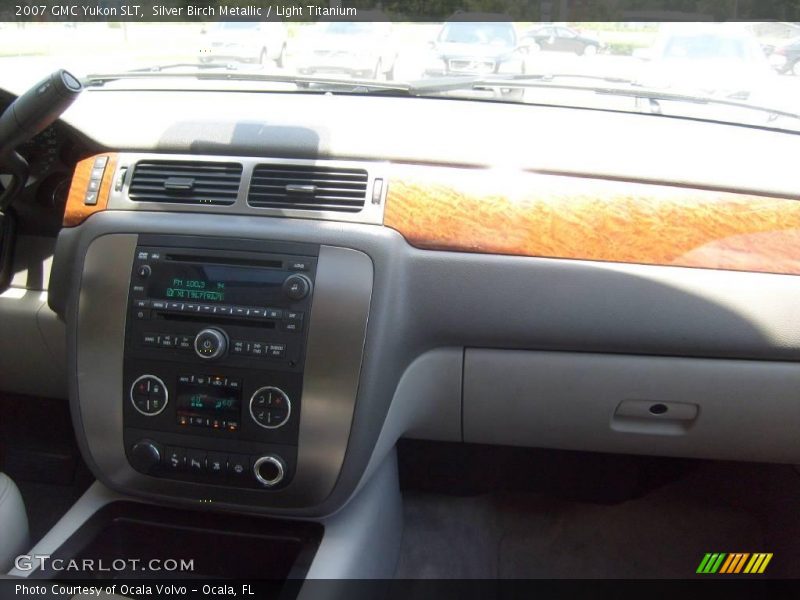 Silver Birch Metallic / Light Titanium 2007 GMC Yukon SLT