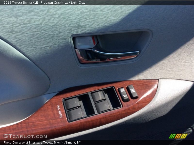 Predawn Gray Mica / Light Gray 2013 Toyota Sienna XLE