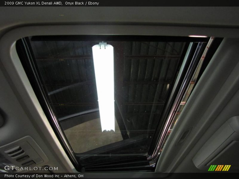 Onyx Black / Ebony 2009 GMC Yukon XL Denali AWD