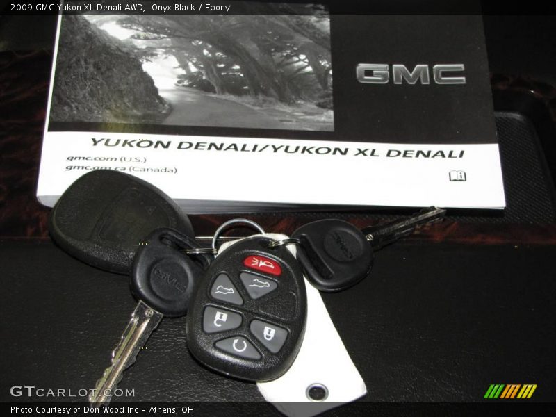 Onyx Black / Ebony 2009 GMC Yukon XL Denali AWD
