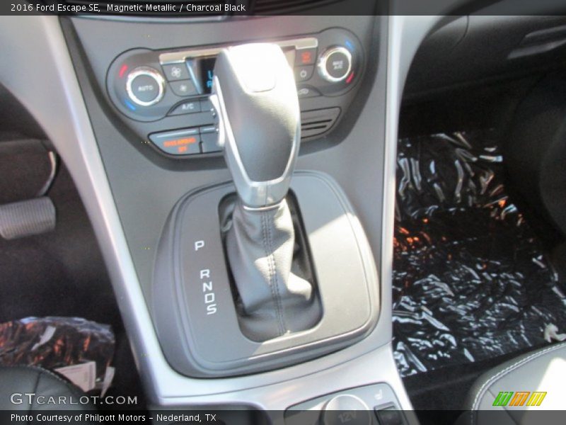 Magnetic Metallic / Charcoal Black 2016 Ford Escape SE