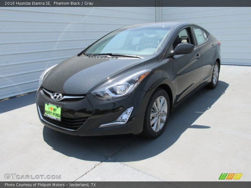 Phantom Black / Gray 2016 Hyundai Elantra SE