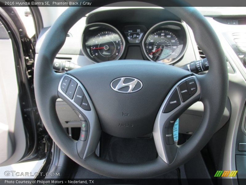 Phantom Black / Gray 2016 Hyundai Elantra SE