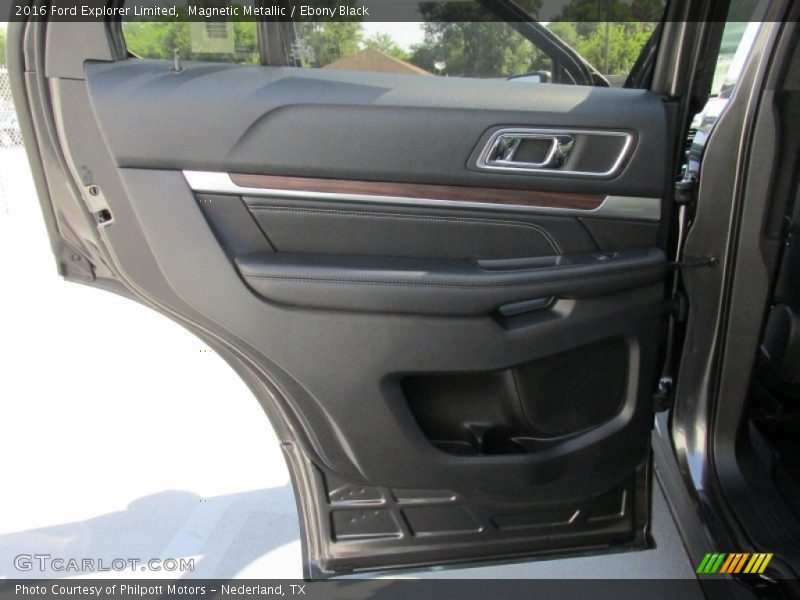Magnetic Metallic / Ebony Black 2016 Ford Explorer Limited