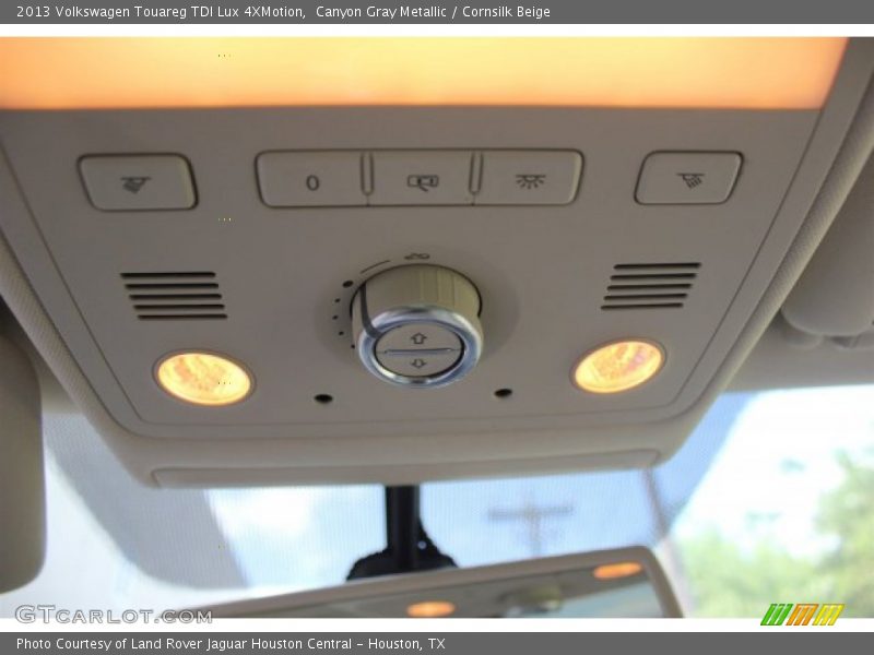 Canyon Gray Metallic / Cornsilk Beige 2013 Volkswagen Touareg TDI Lux 4XMotion