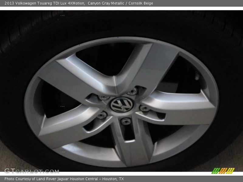 Canyon Gray Metallic / Cornsilk Beige 2013 Volkswagen Touareg TDI Lux 4XMotion