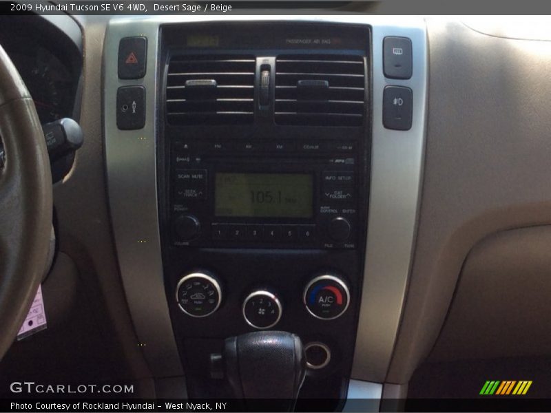 Desert Sage / Beige 2009 Hyundai Tucson SE V6 4WD