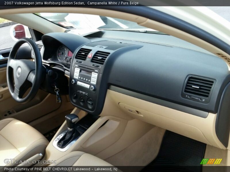 Campanella White / Pure Beige 2007 Volkswagen Jetta Wolfsburg Edition Sedan