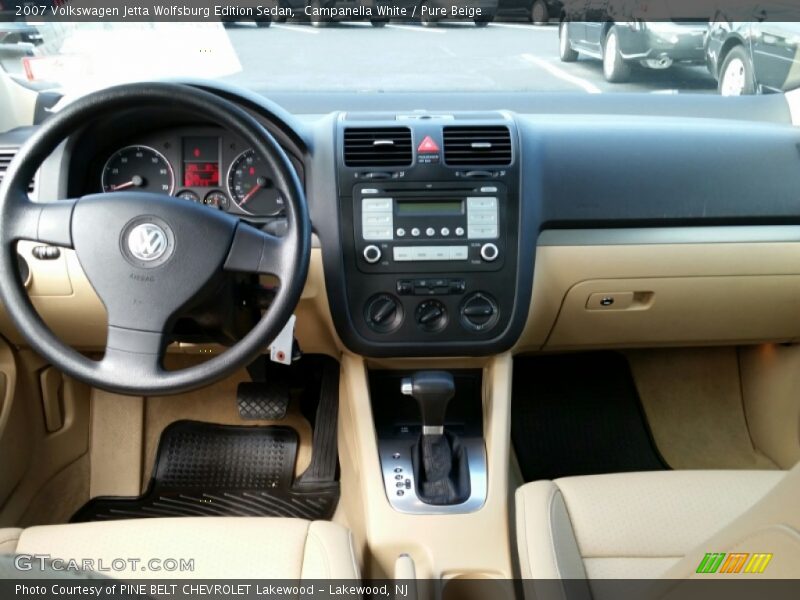 Campanella White / Pure Beige 2007 Volkswagen Jetta Wolfsburg Edition Sedan