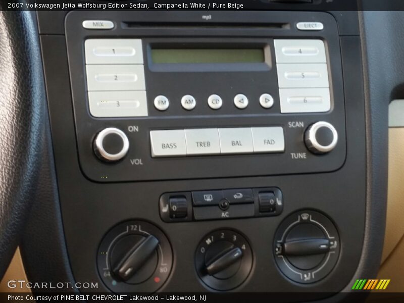 Campanella White / Pure Beige 2007 Volkswagen Jetta Wolfsburg Edition Sedan