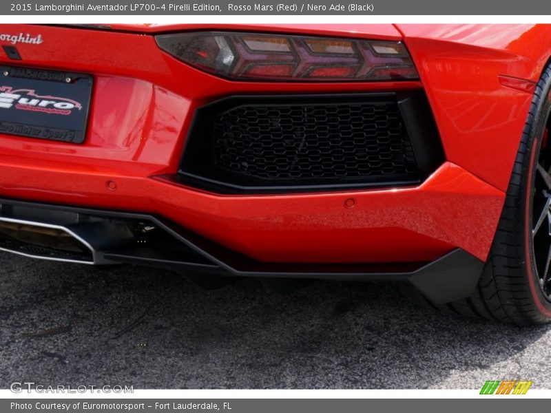 Rosso Mars (Red) / Nero Ade (Black) 2015 Lamborghini Aventador LP700-4 Pirelli Edition