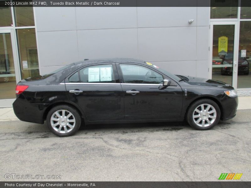 Tuxedo Black Metallic / Dark Charcoal 2010 Lincoln MKZ FWD