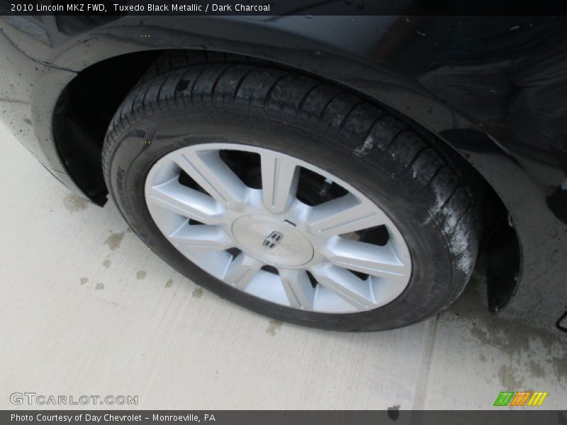 Tuxedo Black Metallic / Dark Charcoal 2010 Lincoln MKZ FWD