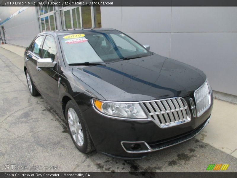Tuxedo Black Metallic / Dark Charcoal 2010 Lincoln MKZ FWD