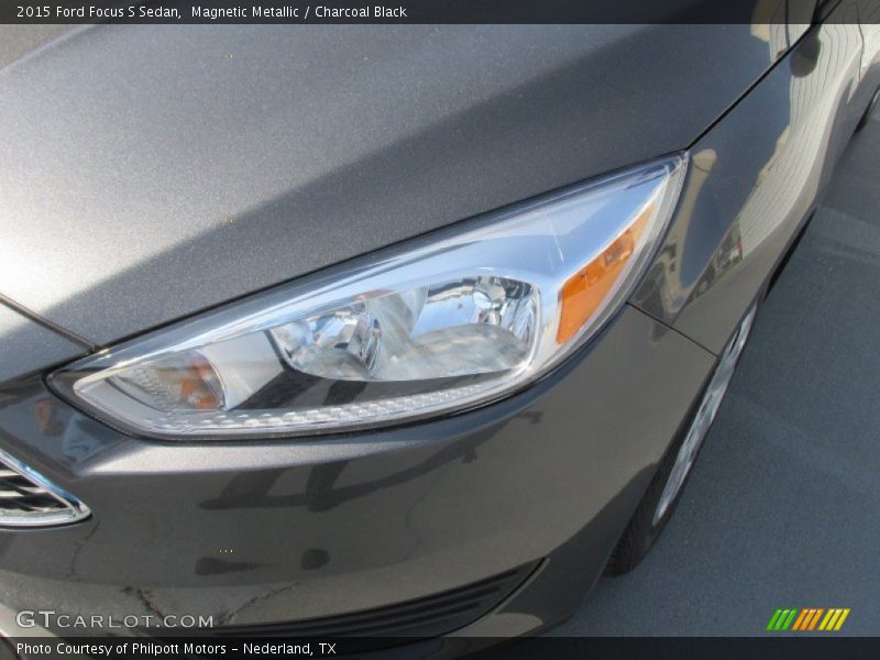 Magnetic Metallic / Charcoal Black 2015 Ford Focus S Sedan