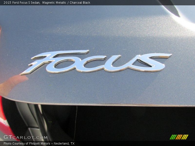 Magnetic Metallic / Charcoal Black 2015 Ford Focus S Sedan