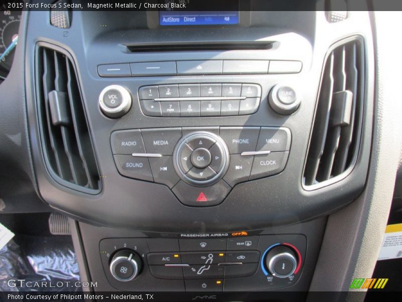 Magnetic Metallic / Charcoal Black 2015 Ford Focus S Sedan