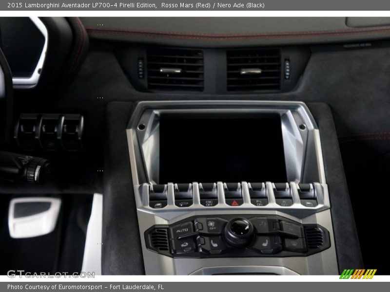 Controls of 2015 Aventador LP700-4 Pirelli Edition