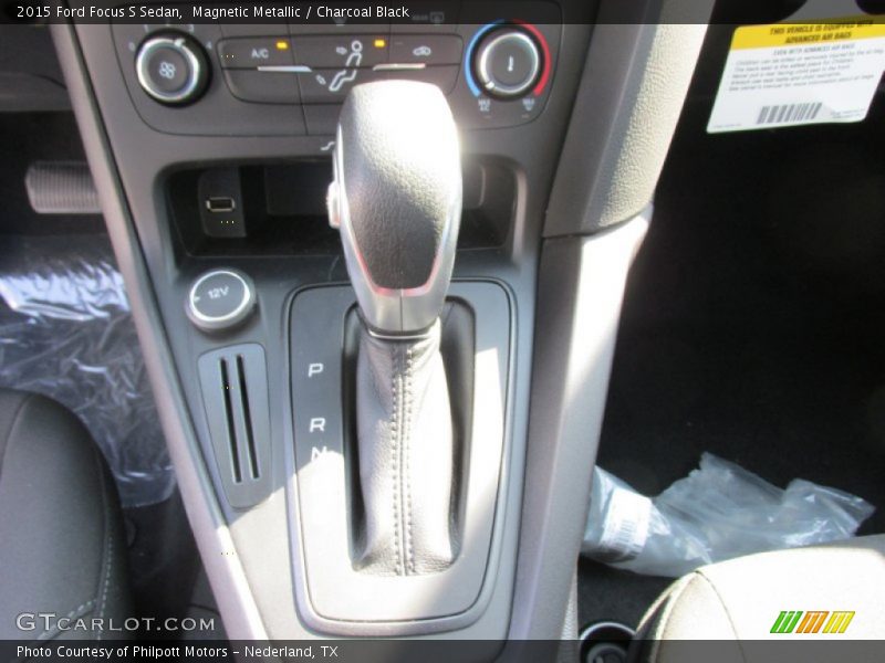 Magnetic Metallic / Charcoal Black 2015 Ford Focus S Sedan