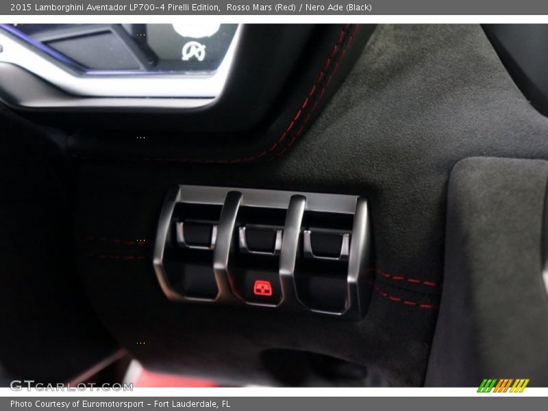 Controls of 2015 Aventador LP700-4 Pirelli Edition