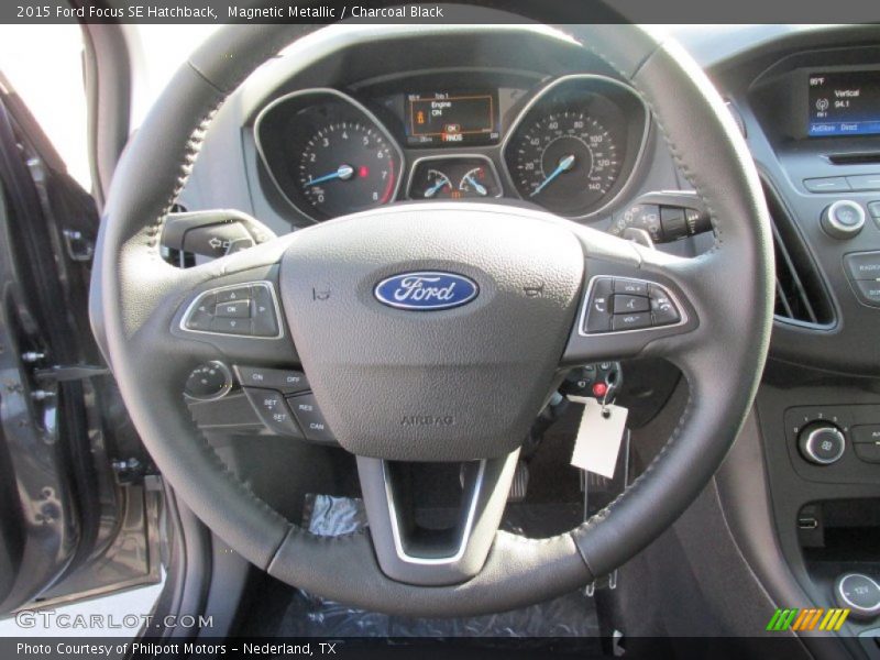 Magnetic Metallic / Charcoal Black 2015 Ford Focus SE Hatchback