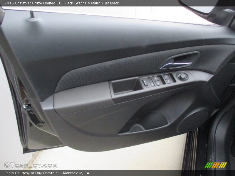 Black Granite Metallic / Jet Black 2016 Chevrolet Cruze Limited LT