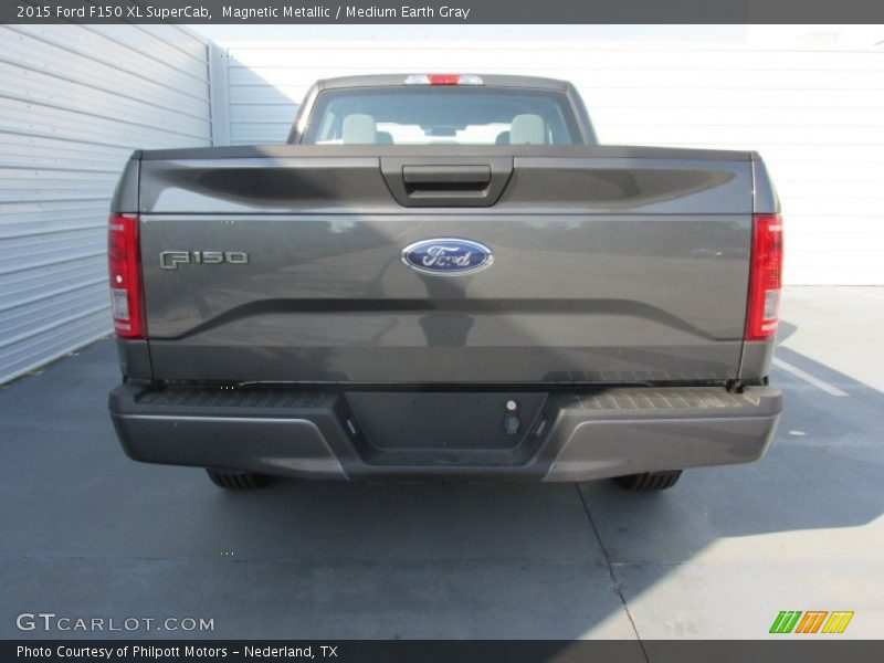 Magnetic Metallic / Medium Earth Gray 2015 Ford F150 XL SuperCab