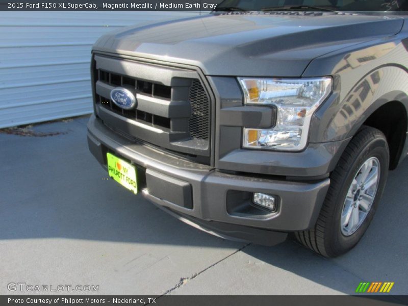 Magnetic Metallic / Medium Earth Gray 2015 Ford F150 XL SuperCab