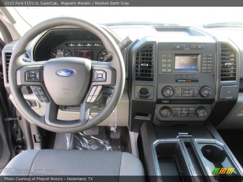 Magnetic Metallic / Medium Earth Gray 2015 Ford F150 XL SuperCab