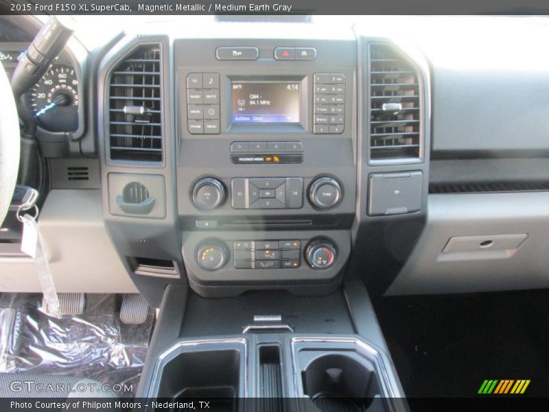 Magnetic Metallic / Medium Earth Gray 2015 Ford F150 XL SuperCab