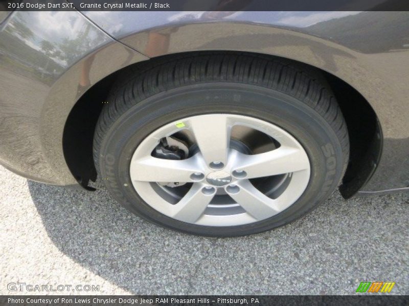 Granite Crystal Metallic / Black 2016 Dodge Dart SXT