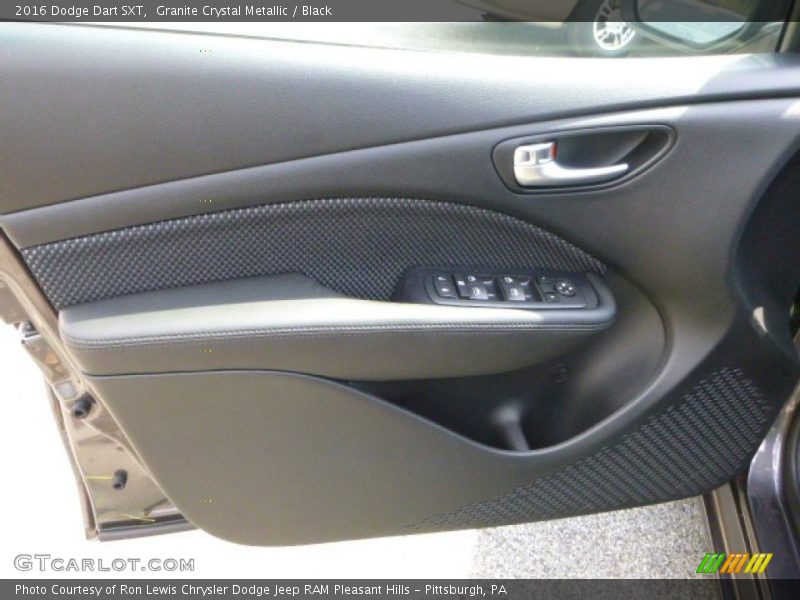 Granite Crystal Metallic / Black 2016 Dodge Dart SXT