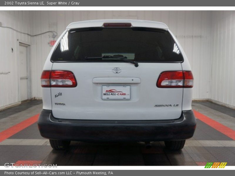 Super White / Gray 2002 Toyota Sienna LE