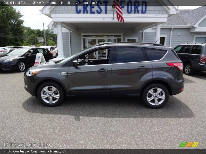 Magnetic Metallic / Charcoal Black 2016 Ford Escape SE 4WD