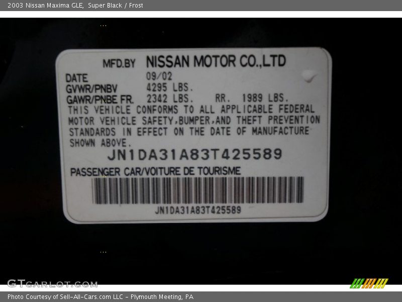 Super Black / Frost 2003 Nissan Maxima GLE