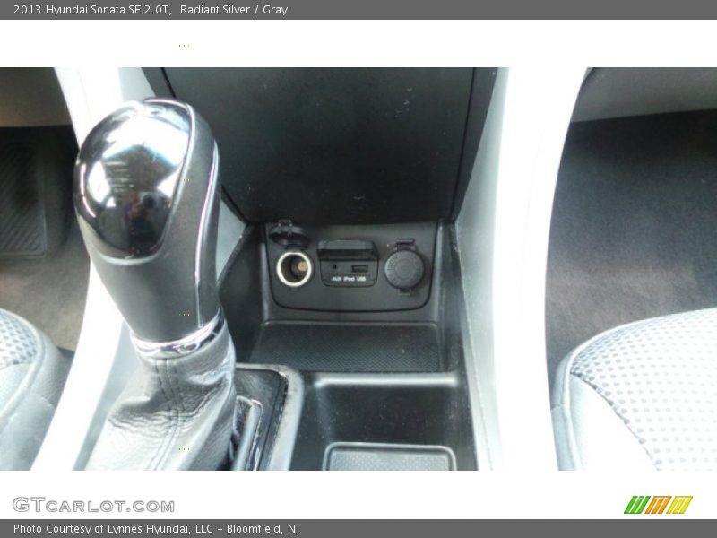 Radiant Silver / Gray 2013 Hyundai Sonata SE 2.0T
