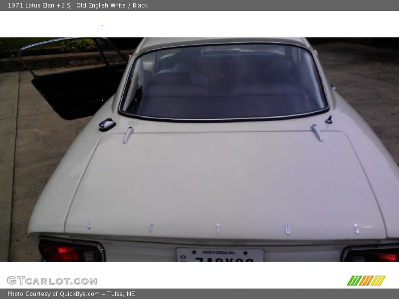 Old English White / Black 1971 Lotus Elan +2 S