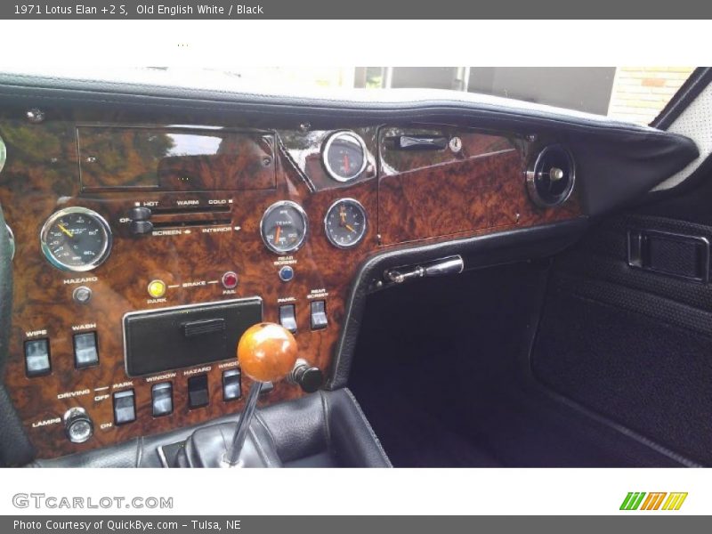Old English White / Black 1971 Lotus Elan +2 S